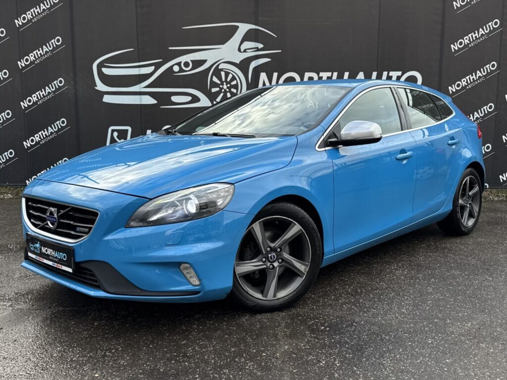Volvo V40 II