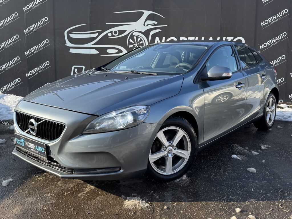 Volvo V40 II · Рестайлинг